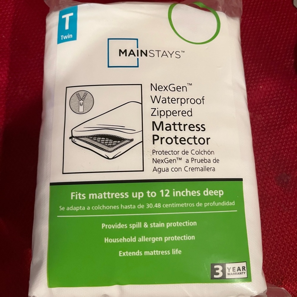 Mattress cover protector